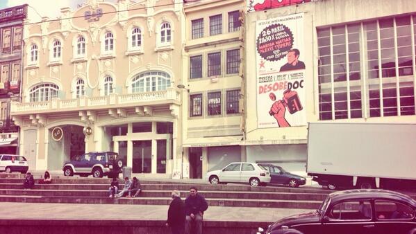 At batalha sq. in #Porto with @mmatias_ for #25deAbril we will talk about #europeias2014 @EsquerdaNet will livestream http://t.co/ZkaEHB3ZyV